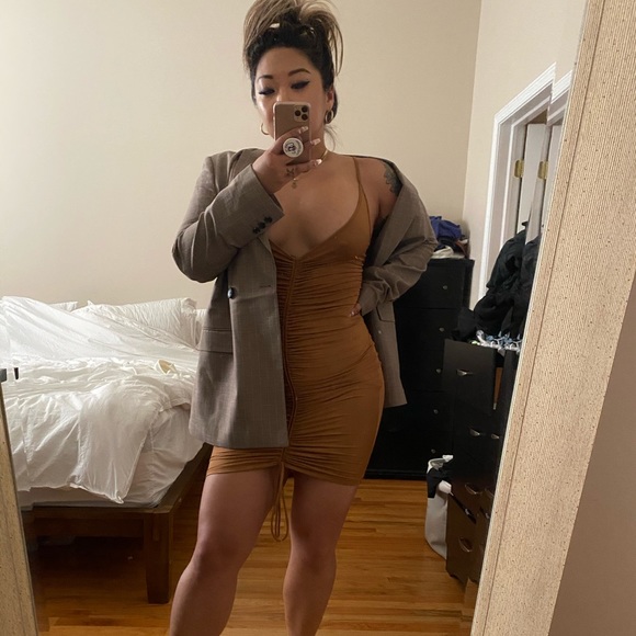 ✨🦄 MEET YOUR POSHER 🦄✨ - Picture 6 of 6